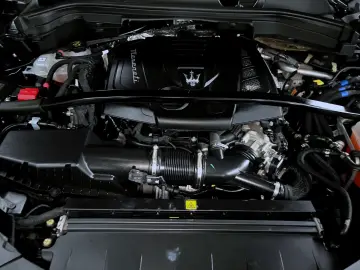 MASERATI Grecale GT