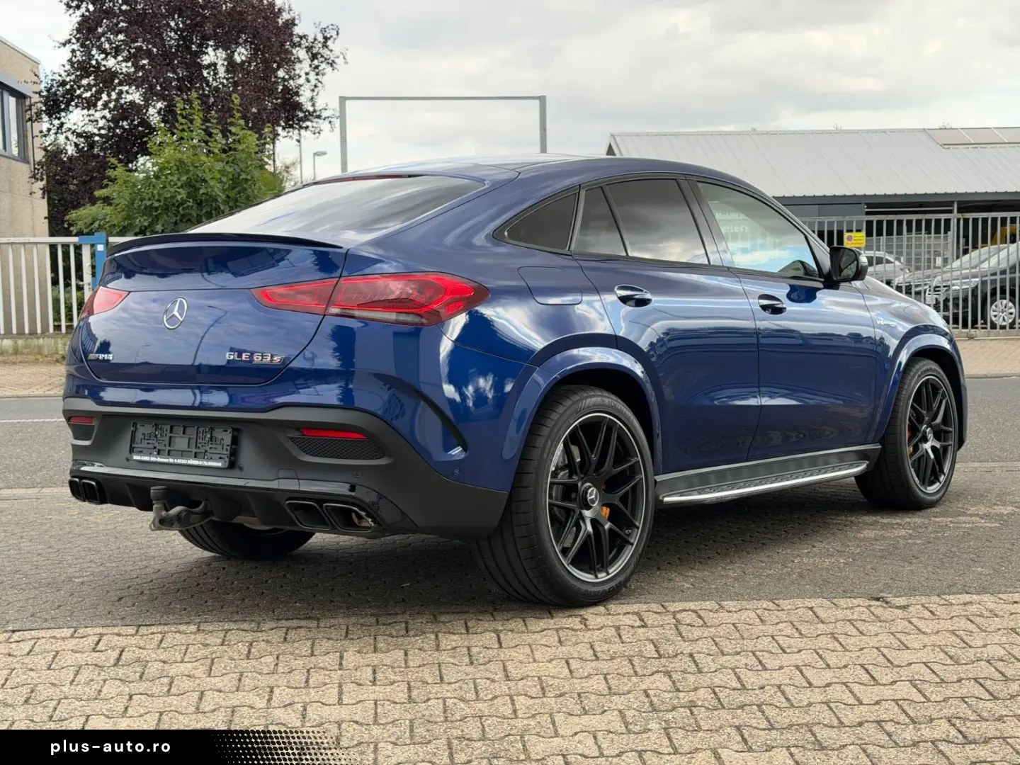 MERCEDES-BENZ GLE 63 AMG S Burmester High-End Head-Up