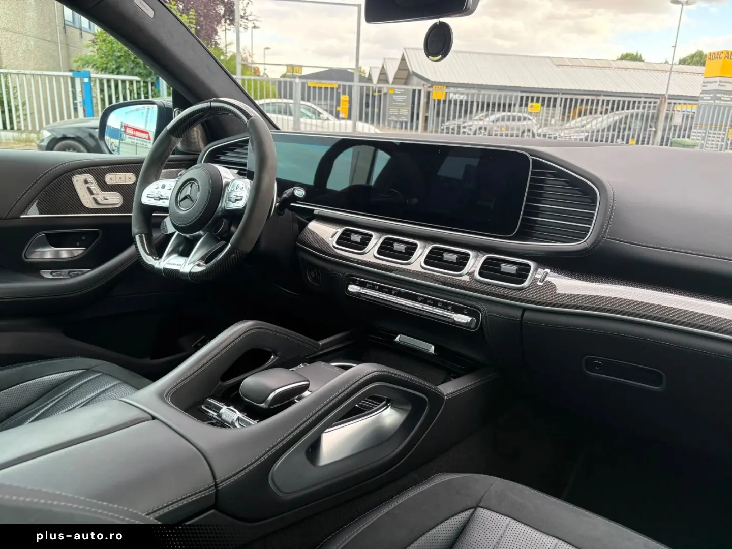 MERCEDES-BENZ GLE 63 AMG S Burmester High-End Head-Up