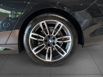 BMW 520d Limo M Sport KlimaKomfortsitz Pano 360  H