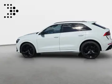 AUDI RS Q8 tiptronic Matrix HUD B&O Pano AHK Virtual