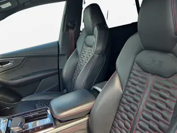 AUDI RS Q8 tiptronic Matrix HUD B&O Pano AHK Virtual