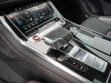 AUDI RS Q8 4.0TFSI quattr NAVI MATRIX KERAMIK 305km h