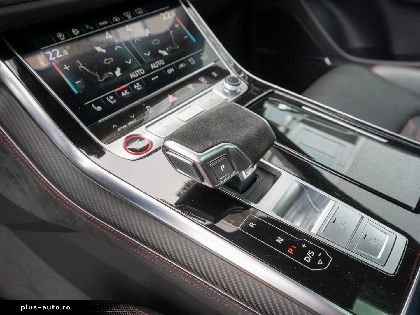 AUDI RS Q8 4.0TFSI quattr NAVI MATRIX KERAMIK 305km h