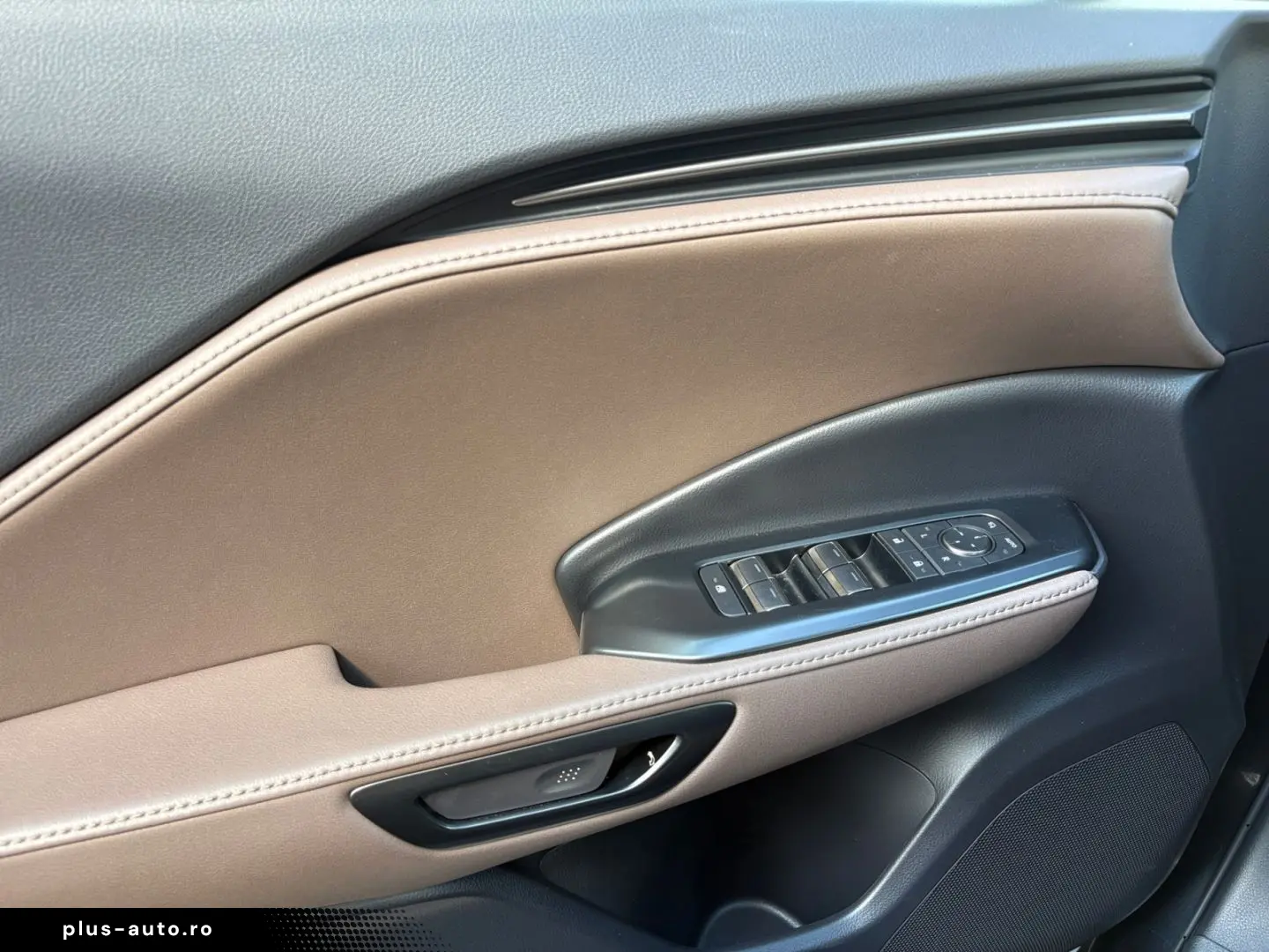 LEXUS LBX FWD Elegant  M Levinson LED HUD 360  el. Hec