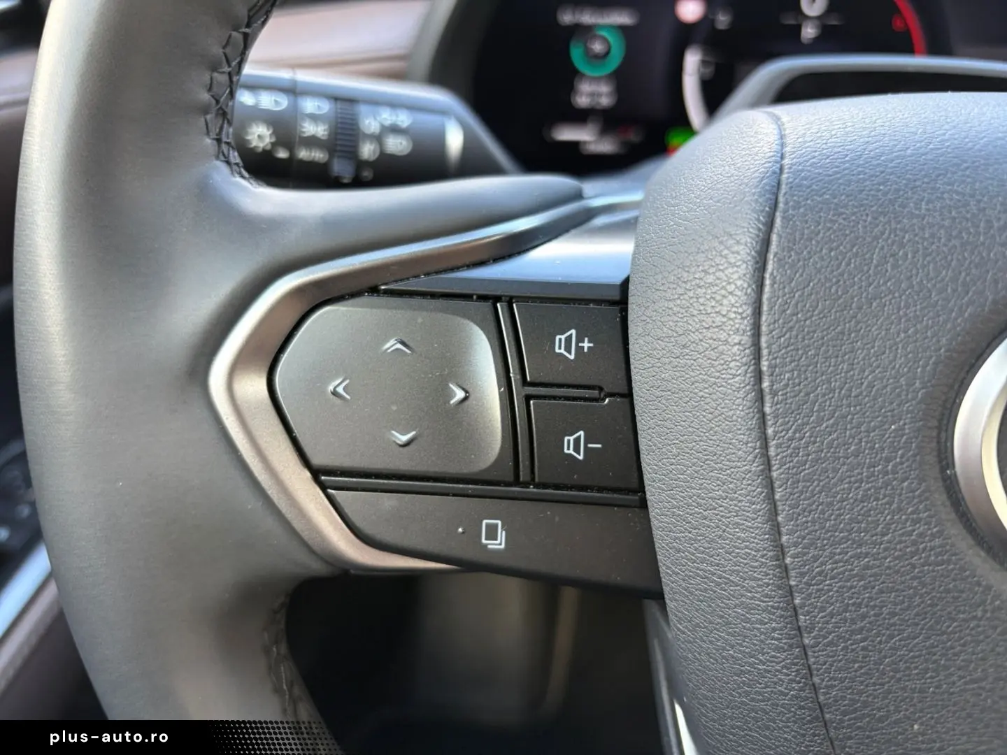 LEXUS LBX FWD Elegant  M Levinson LED HUD 360  el. Hec