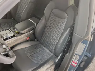 AUDI RS Q8 4.0 TFSI quattro Dynamik Plus Sportabgas