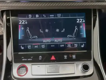 AUDI RS Q8 4.0 TFSI quattro Dynamik Plus Sportabgas