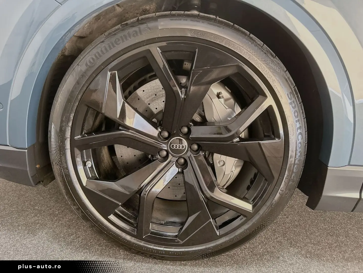 AUDI RS Q8 4.0 TFSI quattro Dynamik Plus Sportabgas