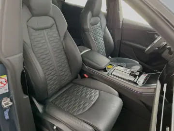 AUDI RS Q8 4.0 TFSI quattro Dynamik Plus Sportabgas