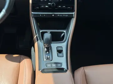 LEXUS LBX 1.5 Hybrid Relax E-FOUR Safe & Sound Paket