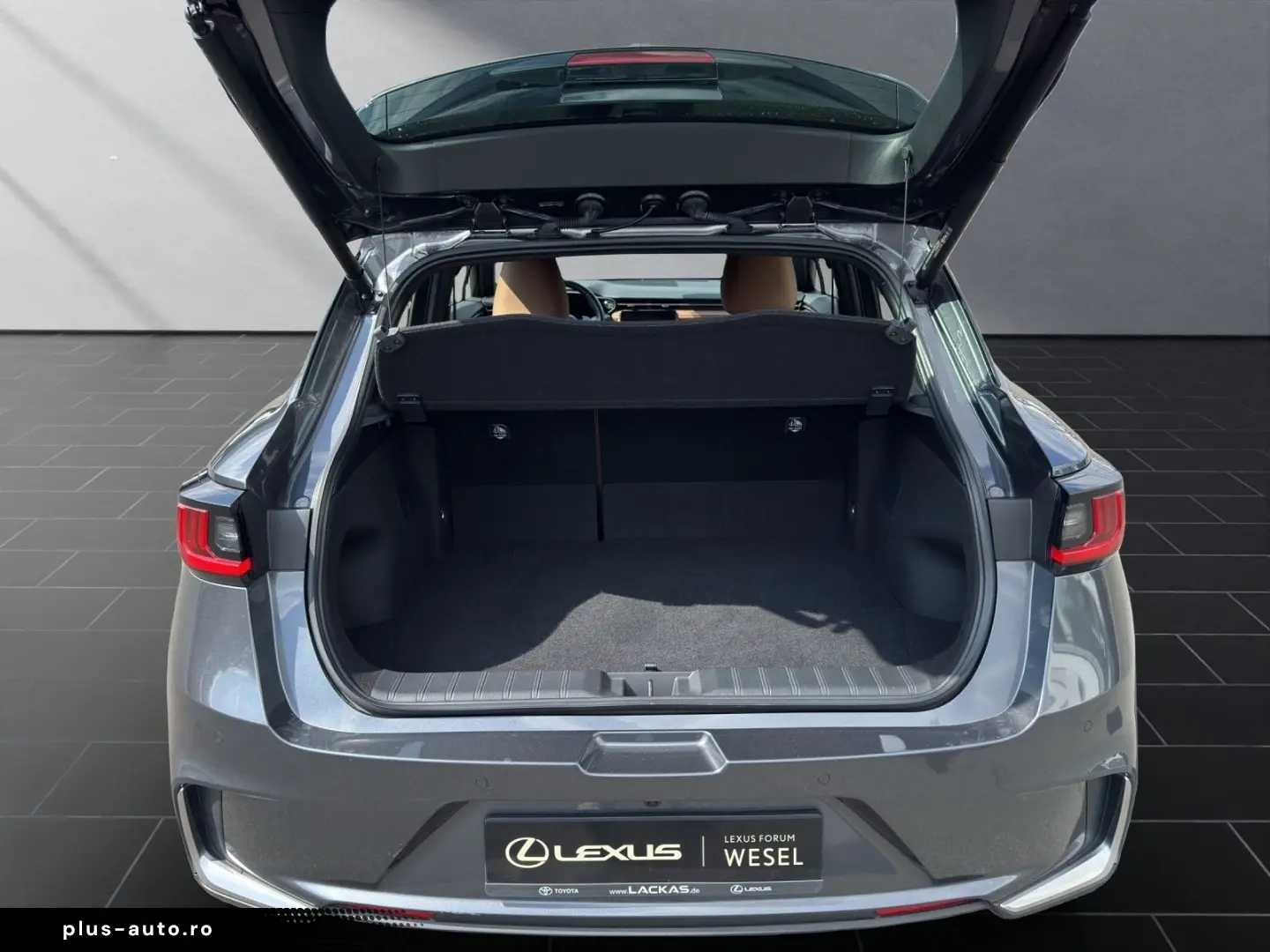 LEXUS LBX 1.5 Hybrid Relax E-FOUR Safe & Sound Paket