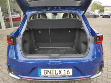 LEXUS LBX Elegant Safe&Sound Tech-Paket Leder Braun
