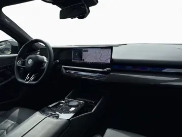 BMW 520 d M SPORT StHz Pano