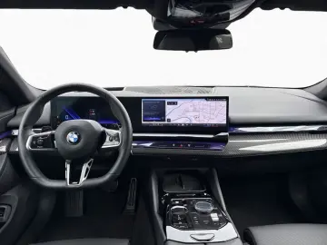 BMW 520 d M SPORT StHz Pano