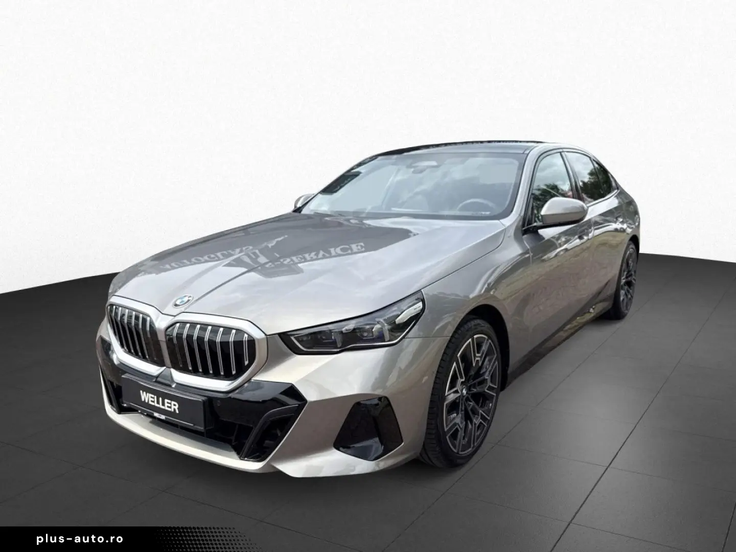 BMW 520iA M SPORT LivePro Pano AHK Lea.o.Anz.455 -