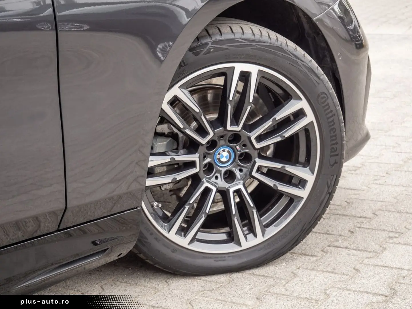 BMW 530e M-Sport PANO HUD 360 KAM HK