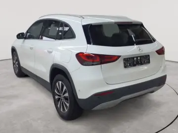 MERCEDES-BENZ GLA 200 d 8G-Style