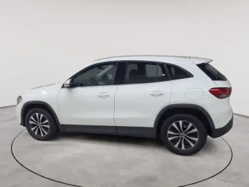 MERCEDES-BENZ GLA 200 d 8G-Style