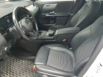 MERCEDES-BENZ GLA 200 d 8G-Style