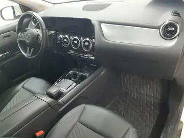 MERCEDES-BENZ GLA 200 d 8G-Style