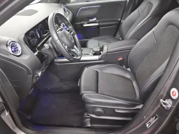 MERCEDES-BENZ GLA 200 d Progressive T-Leder LED MBUX