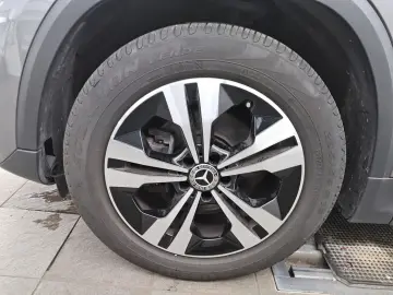 MERCEDES-BENZ GLA 200 d Progressive T-Leder LED MBUX