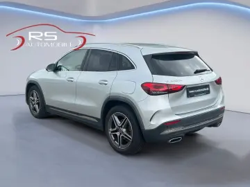 MERCEDES-BENZ GLA 200 d. AMG-line