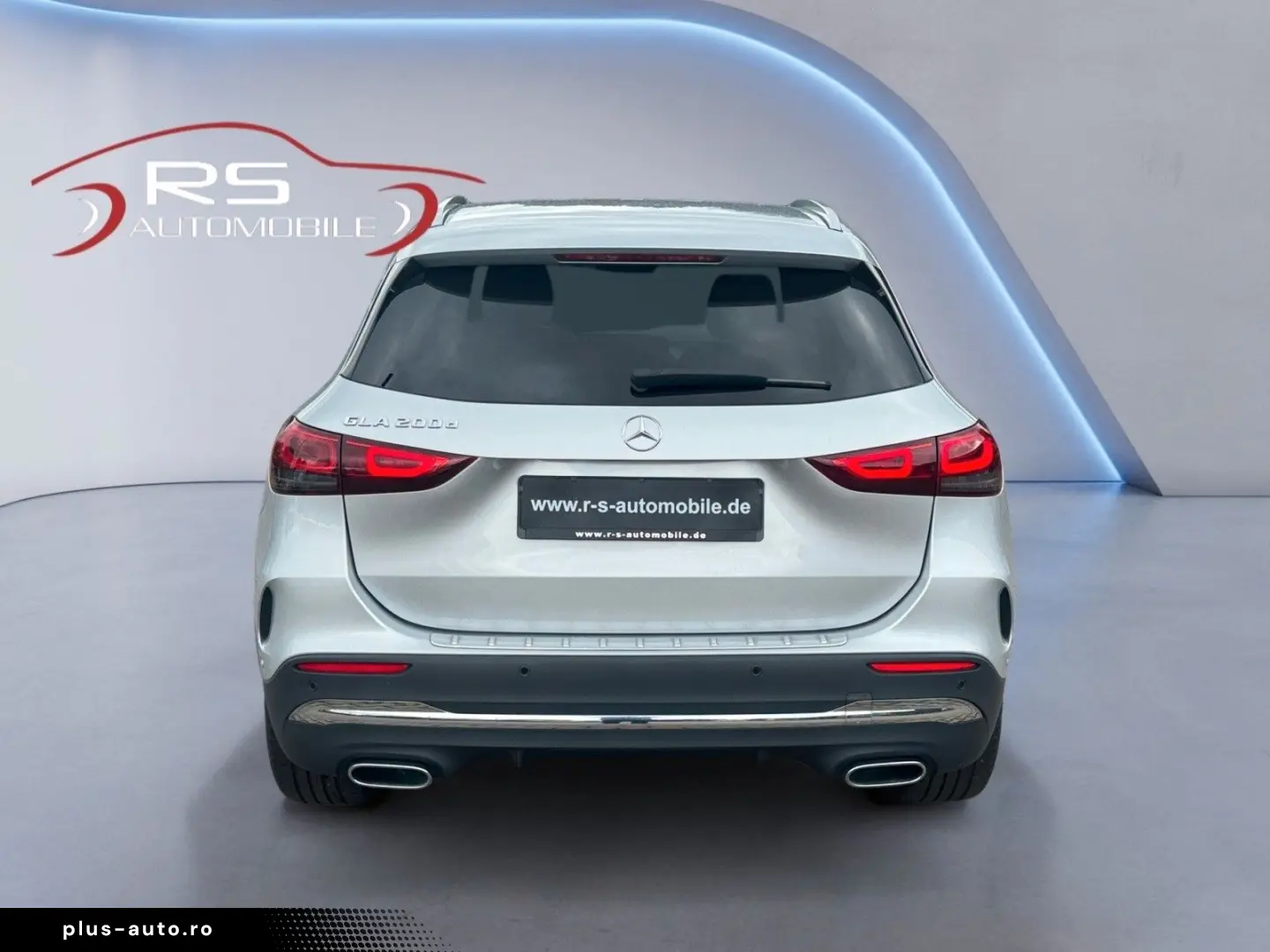 MERCEDES-BENZ GLA 200 d. AMG-line