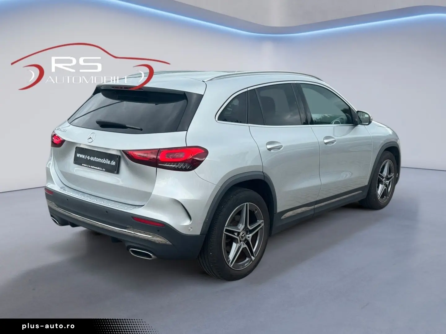 MERCEDES-BENZ GLA 200 d. AMG-line