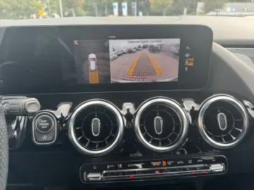 MERCEDES-BENZ GLA 200 d. AMG-line