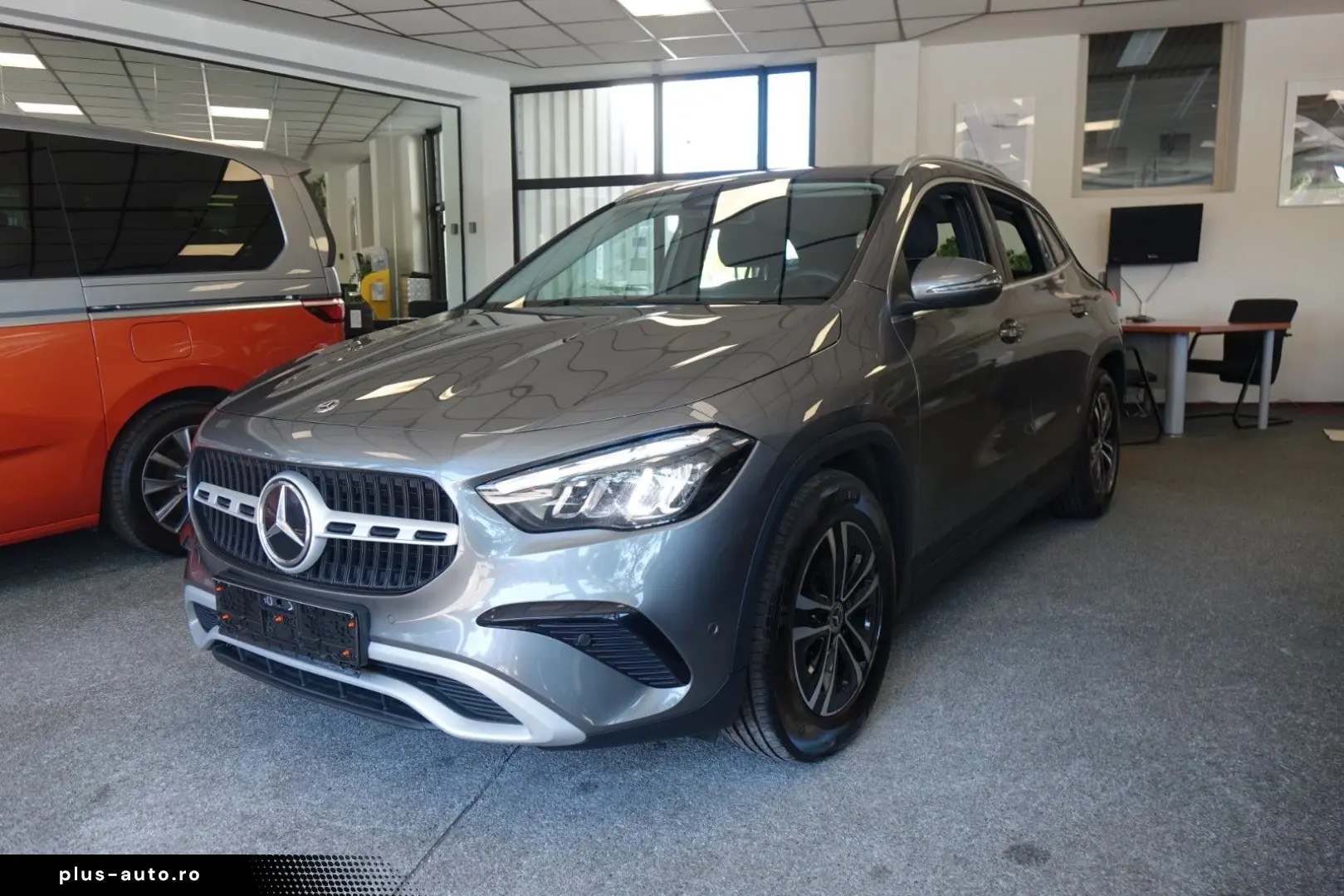 MERCEDES-BENZ GLA 180d  LED Navi Premium