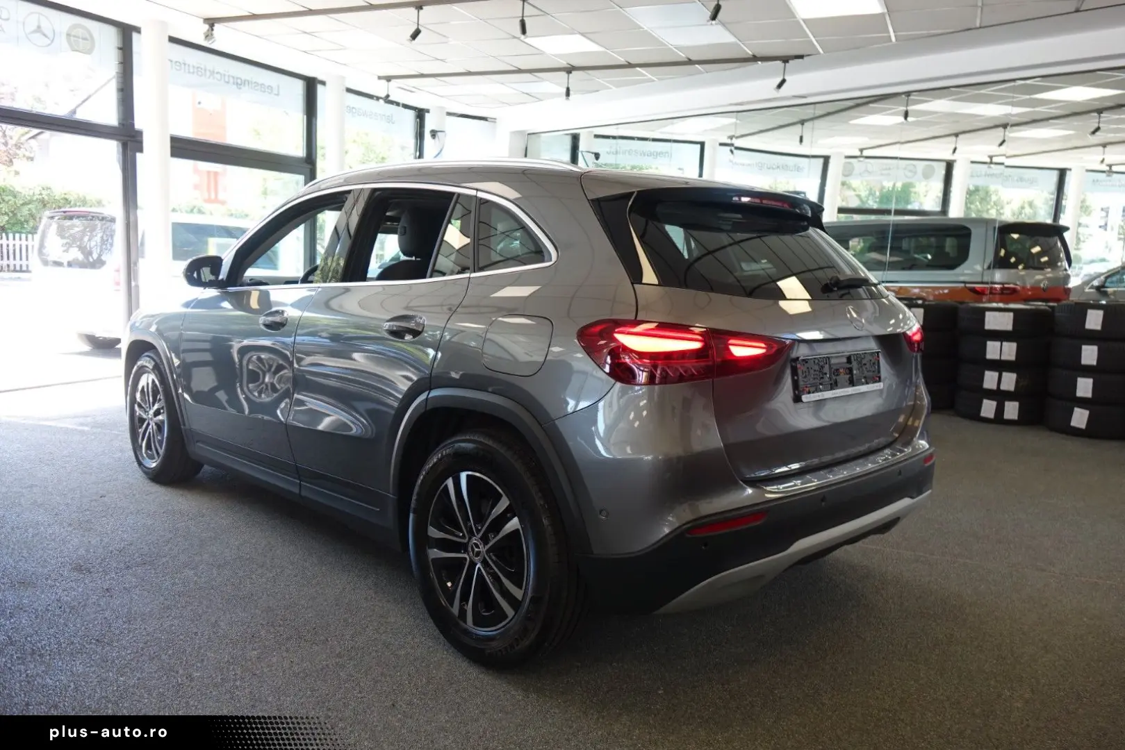 MERCEDES-BENZ GLA 180d  LED Navi Premium