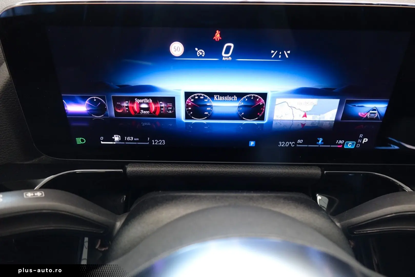 MERCEDES-BENZ GLA 180d  LED Navi Premium
