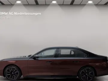 BMW i7 xDrive60 Limousine M Sport Massage