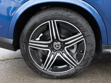 MERCEDES-BENZ GLC 300 de 4M Coupé AMG-Sport Technik Pano AHK