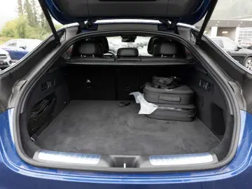 MERCEDES-BENZ GLC 300 de 4M Coupé AMG-Sport Technik Pano AHK