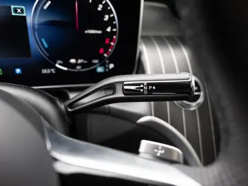 MERCEDES-BENZ GLC 300 de 4M Coupé AMG-Sport Technik Pano AHK