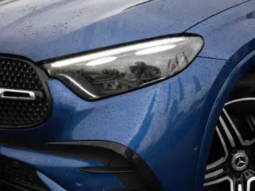MERCEDES-BENZ GLC 300 de 4M Coupé AMG-Sport Technik Pano AHK
