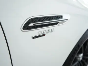 MERCEDES-BENZ AMG GT 43 4M  4-Türer HUD Pano Burmester