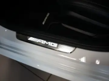 MERCEDES-BENZ AMG GT 43 4M  4-Türer HUD Pano Burmester