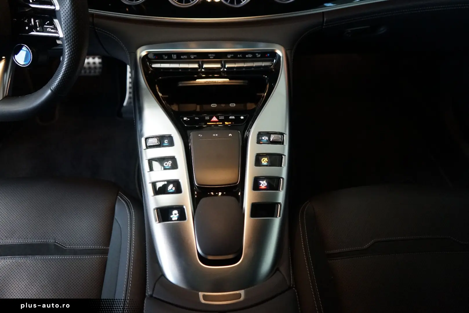 MERCEDES-BENZ AMG GT 43 4M  4-Türer HUD Pano Burmester