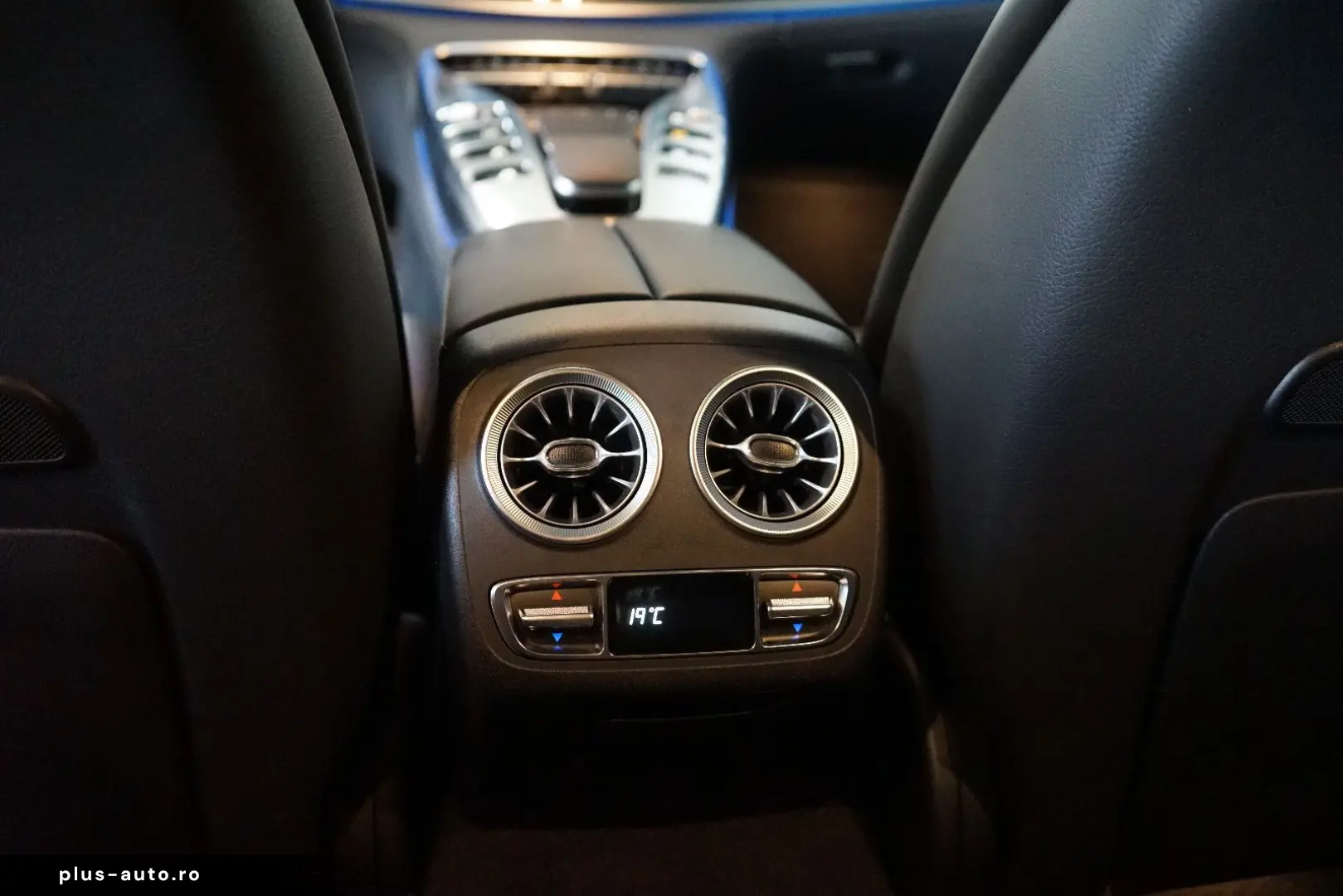 MERCEDES-BENZ AMG GT 43 4M  4-Türer HUD Pano Burmester