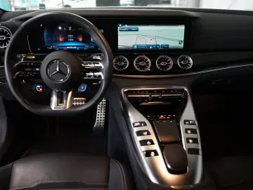 MERCEDES-BENZ AMG GT 43 4M  4-Türer HUD Pano Burmester