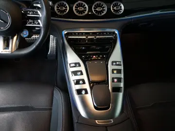 MERCEDES-BENZ AMG GT 43 4M  4-Türer HUD Pano Burmester
