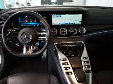 MERCEDES-BENZ AMG GT 43 4M  4-Türer HUD Pano Burmester