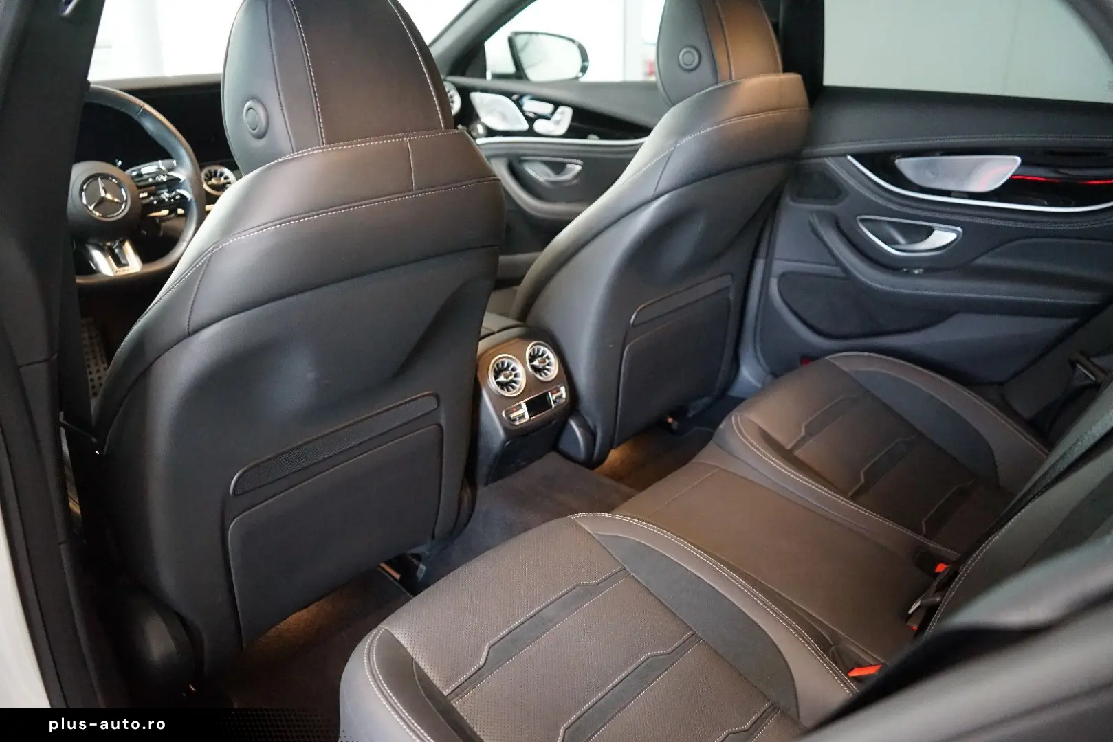 MERCEDES-BENZ AMG GT 43 4M  4-Türer HUD Pano Burmester
