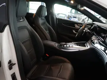 MERCEDES-BENZ AMG GT 43 4M  4-Türer HUD Pano Burmester