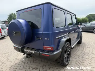 MERCEDES-BENZ Mercedes-AMG G 63 Fond Entertainment LNP 235T€