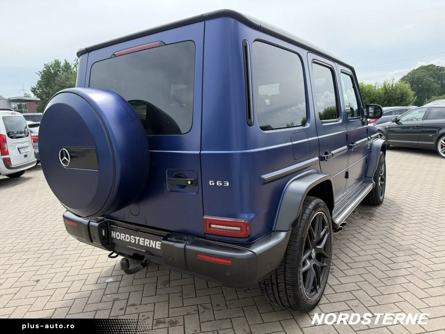 MERCEDES-BENZ Mercedes-AMG G 63 Fond Entertainment LNP 235T€